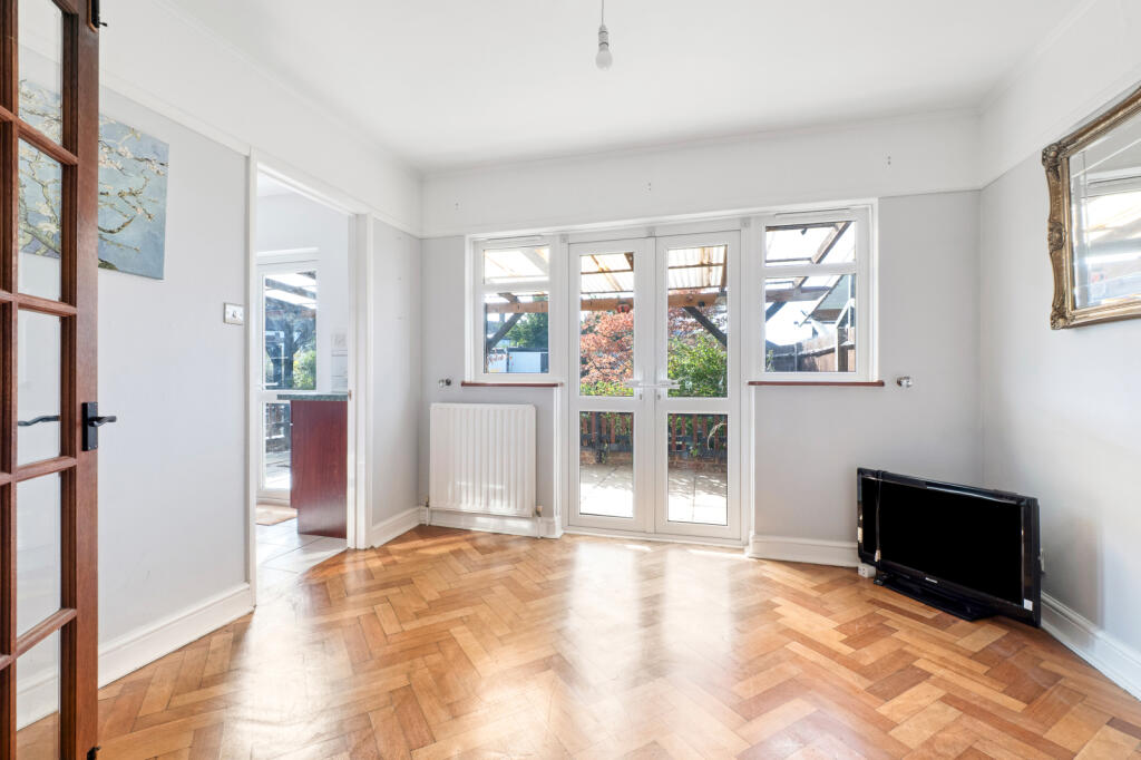 House in Morden, Lower Morden - View 5