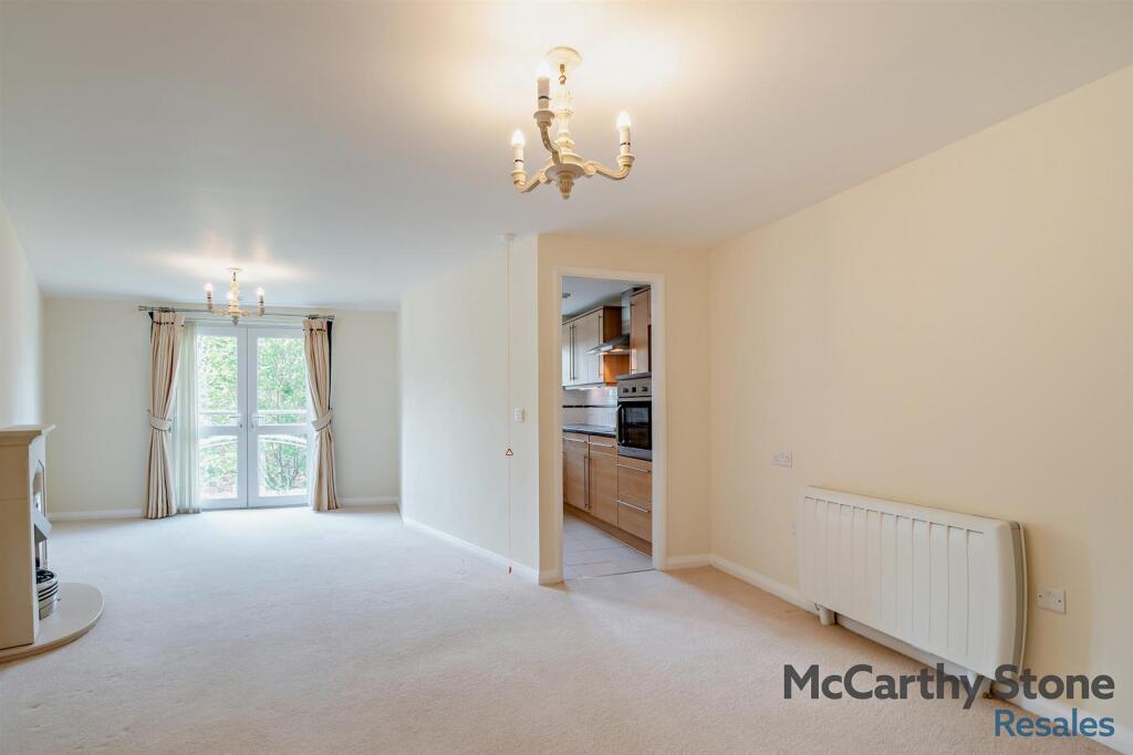 Apartment in Darlington - View 3