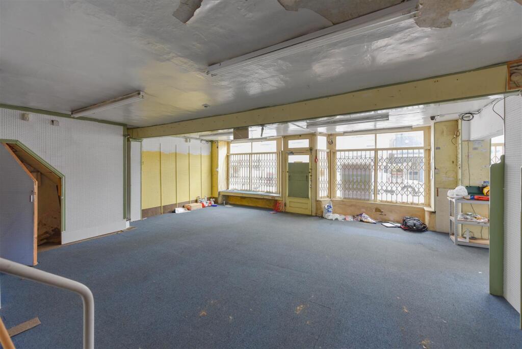 Apartment in Milton Keynes - View 2