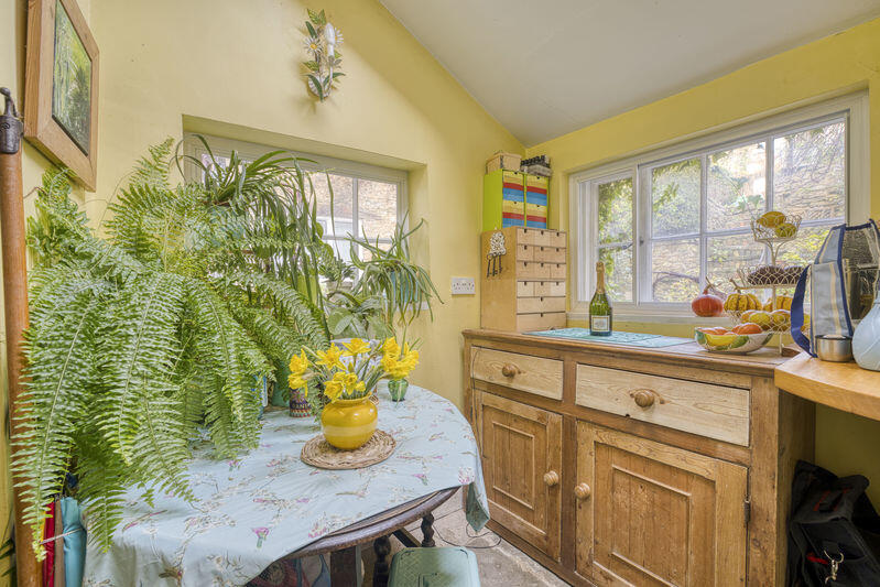 Additional image 4 of Pretty period property in a central location 