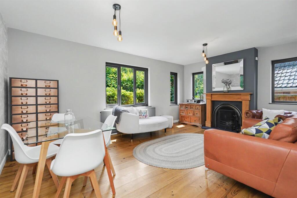 House in Warwick, Lillington, Royal Leamington Spa - View 3