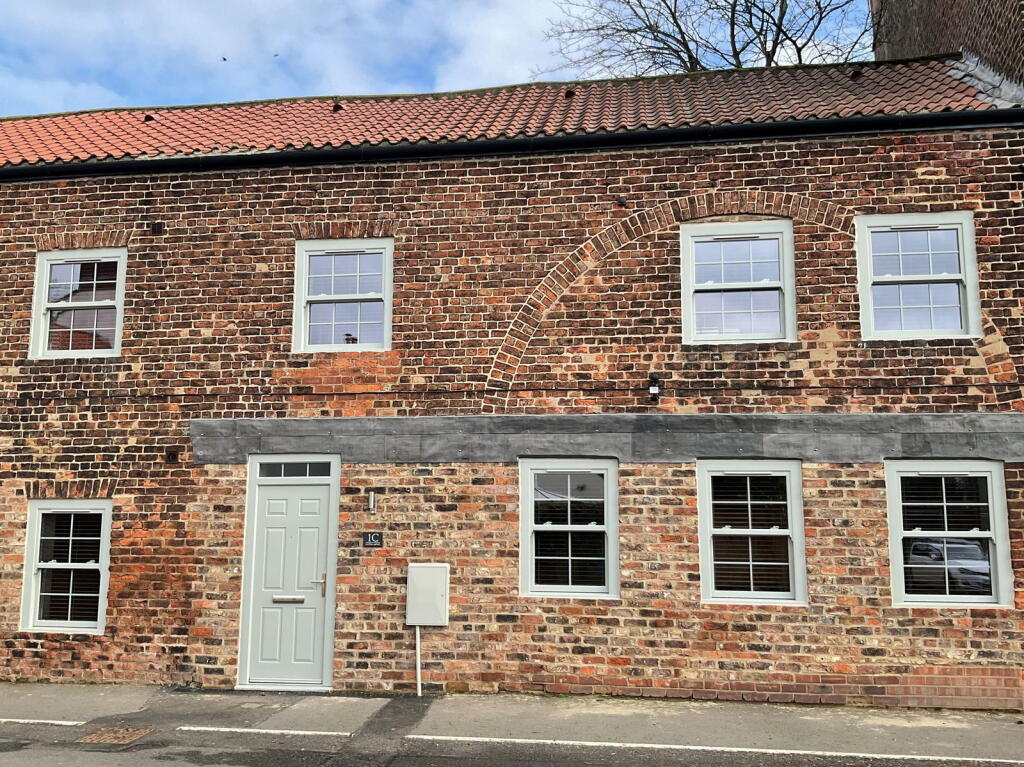 Main image of property: 1c Leven Mews, Stokesley
