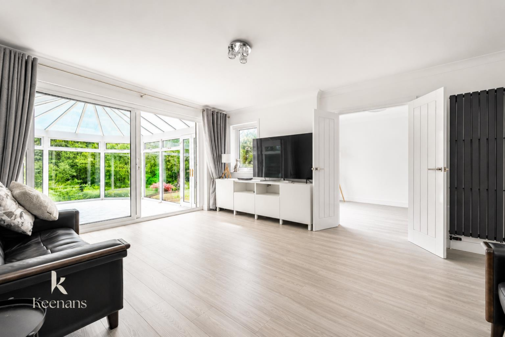 Bosburn Drive, Mellor Brook - View 3