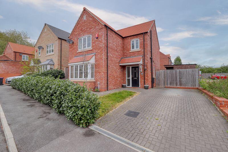 3-bed detached on Brook Lane, Gainsborough, £244,950