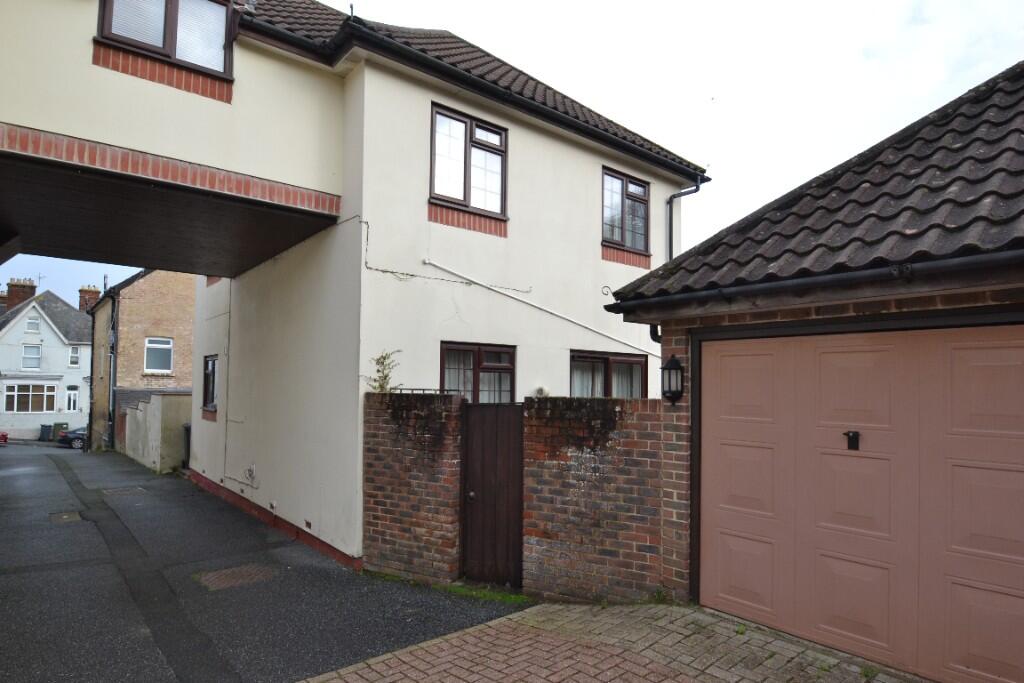 Main image of property: Victoria Road, Cowes, Isle Of Wight, PO31