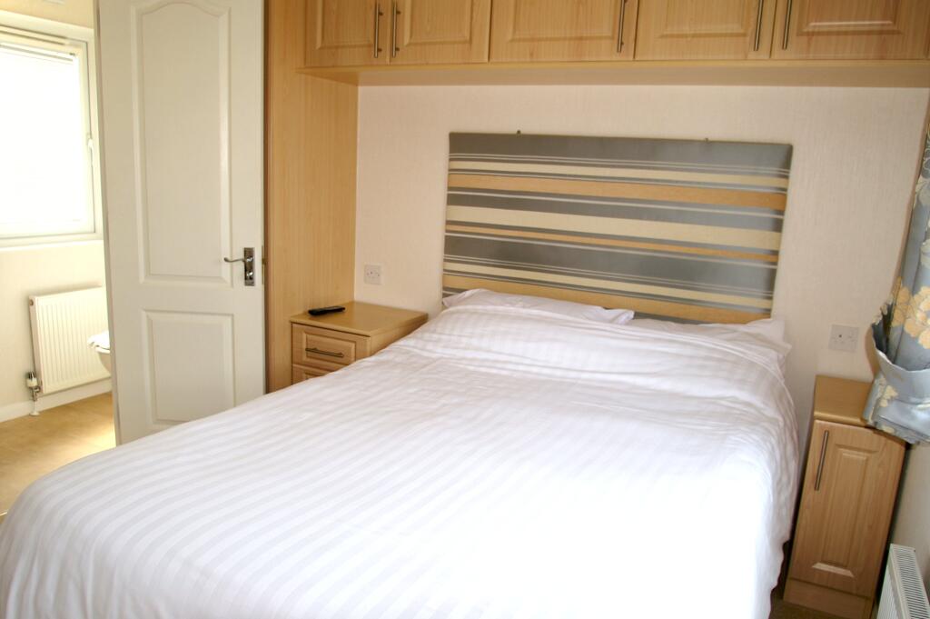 House in Teignbridge, Dawlish - More