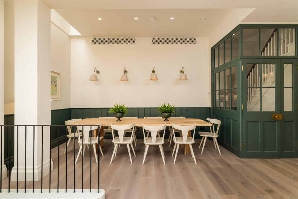 House in London - View 5