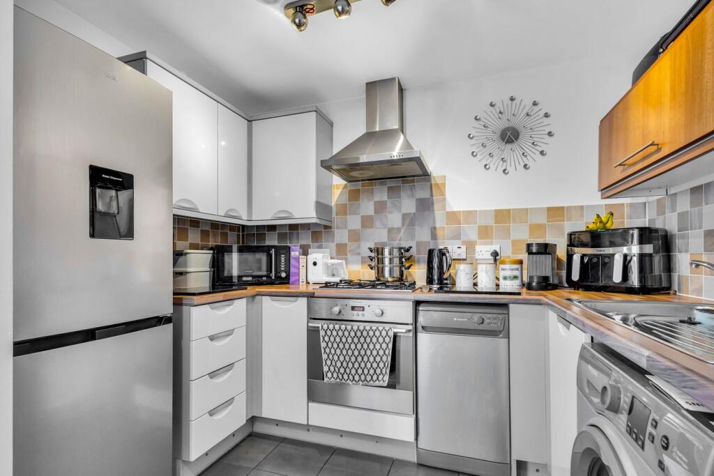 Apartment in Dover, Whitfield - View 3