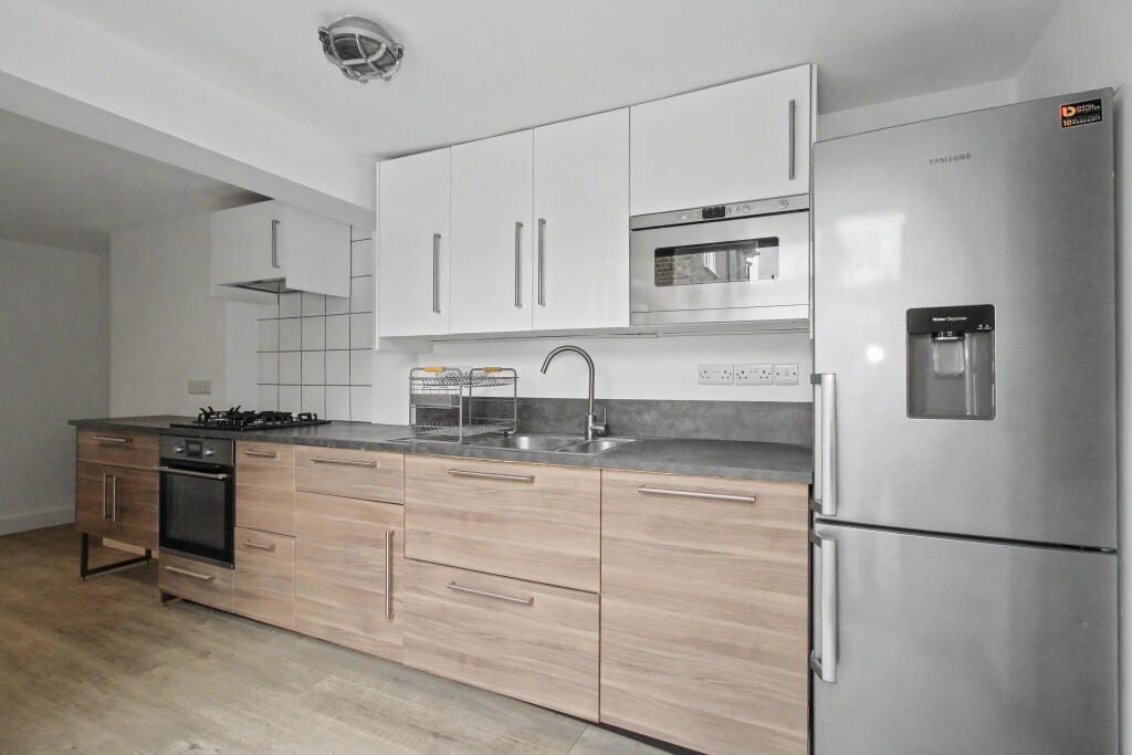 House in Kingston upon Thames - View 4