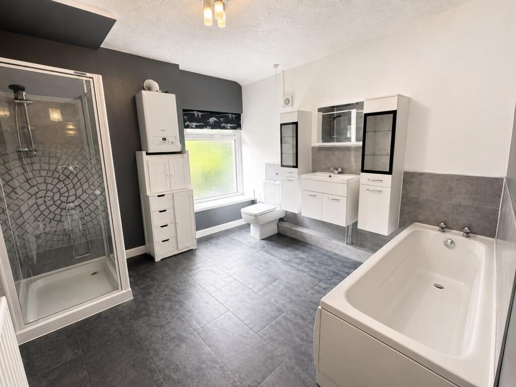 House in Bargoed, Aberbargoed - View 5