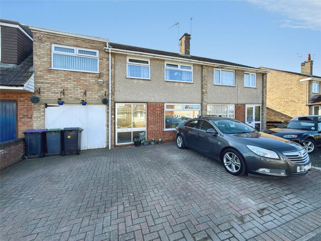 Main image of property: Laburnum Close, North Hykeham, Lincoln, Lincolnshire, LN6