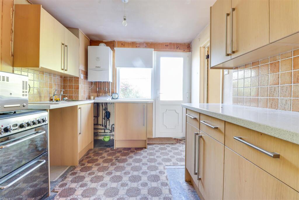 House in Southend-on-Sea - View 5