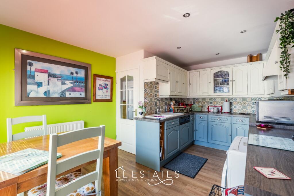 House in Llandudno, Bodelwyddan - More