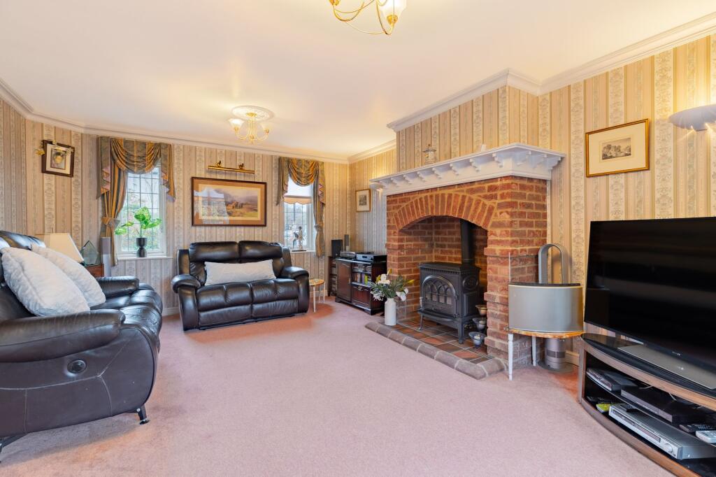 High Street, Sherington, MK16 photo 2