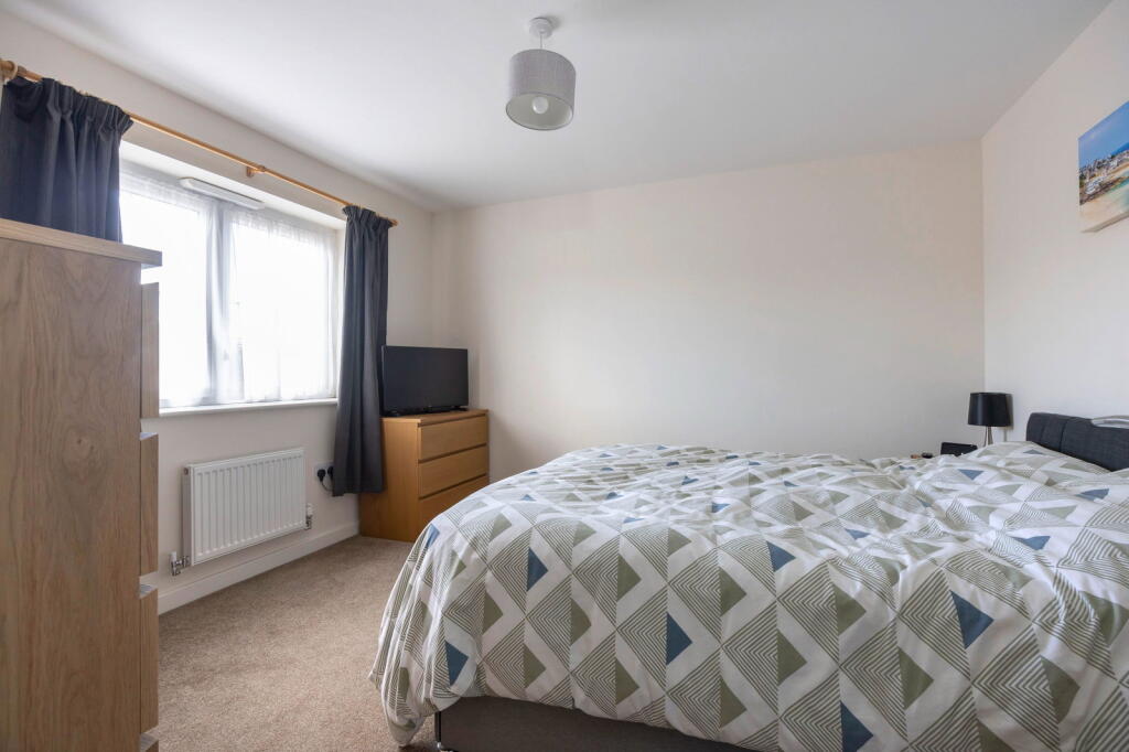House in Cheltenham, Lynworth, Oakley - More