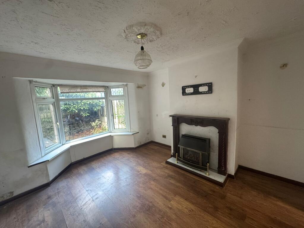 Number 10 Far Lane, Rotherham, South Yorkshire S65 2RZ photo 2