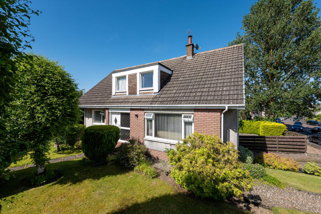 4-bed detached on 19, Castlehill Drive, Newton Mearns, £420,000