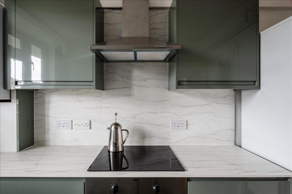 Apartment in London - More