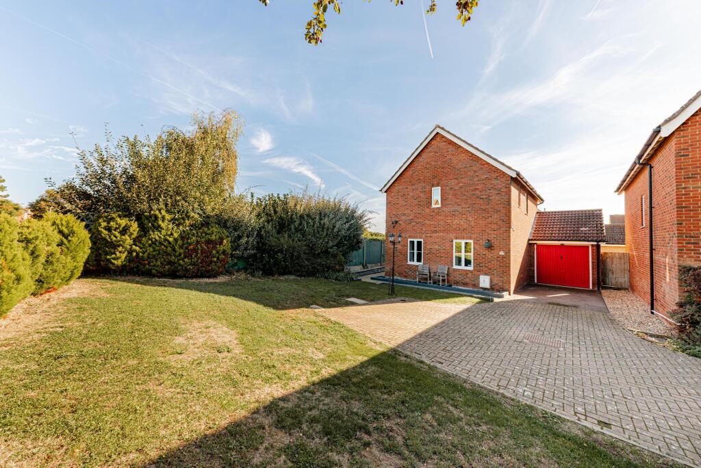 3-bed detached on Lower Road, Faversham, ME13, £340,000