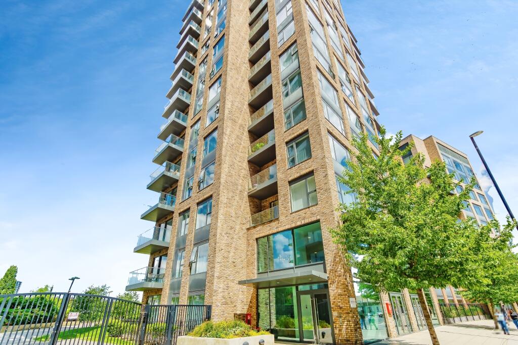 Main image of property: Santina Apartments, 45 Cherry Orchard Road, Croydon, CR0