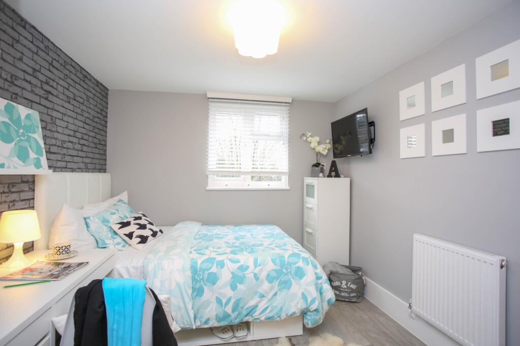 Main image of property: S7, Lyndhurst Road, Luton, Bedfordshire, LU1 1LN