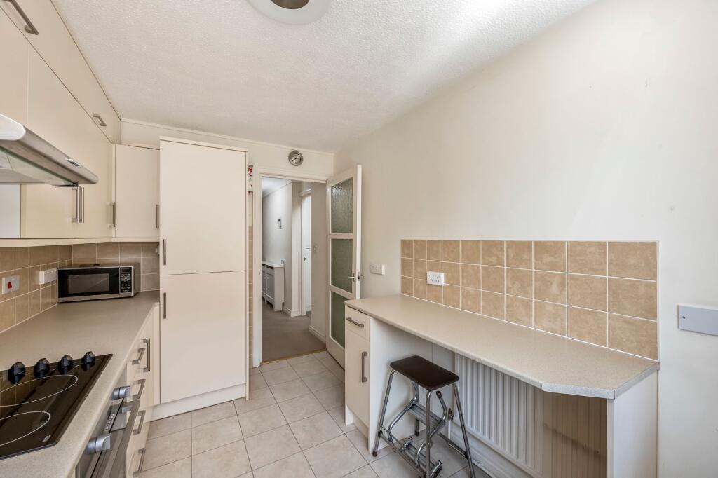 Apartment in Brighton - More