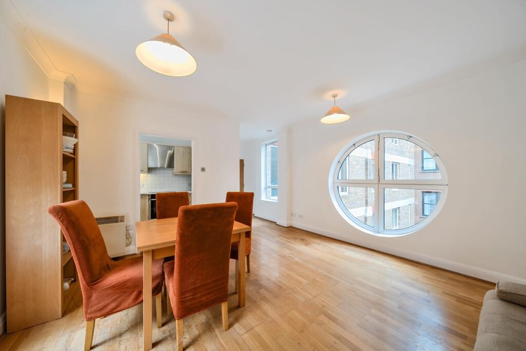 Apartment in London, City of London - View 3