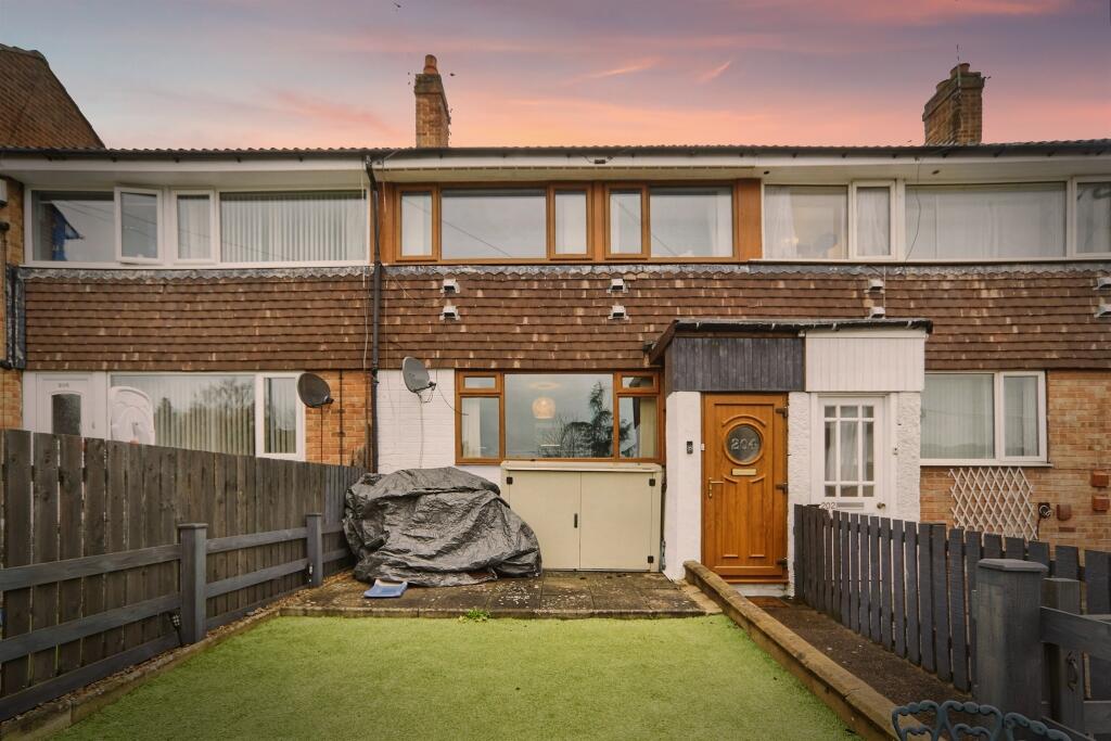Main image of property: Pudsey Road, Leeds