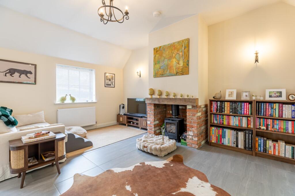 House in Swindon - View 3