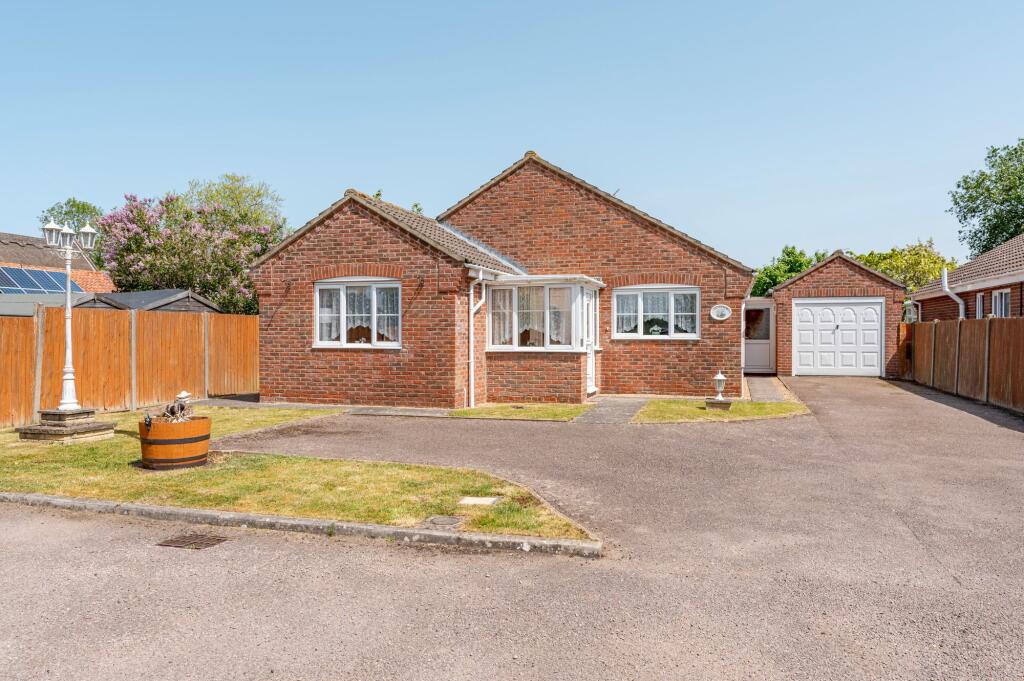 House in North Norfolk, Wood Street, Catfield