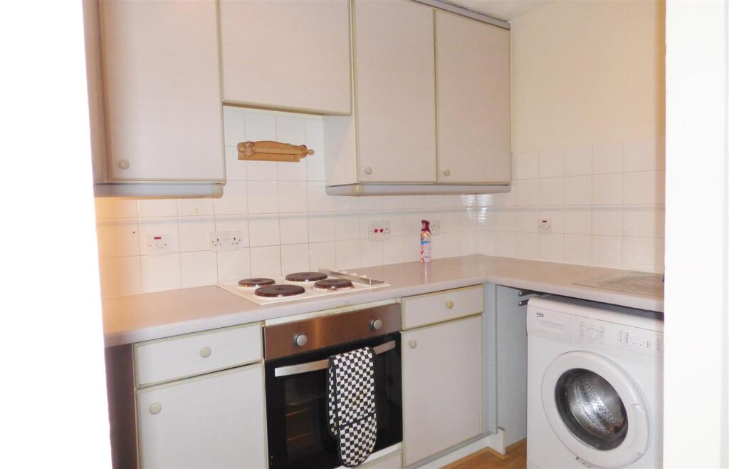 Apartment in Stevenage - View 2