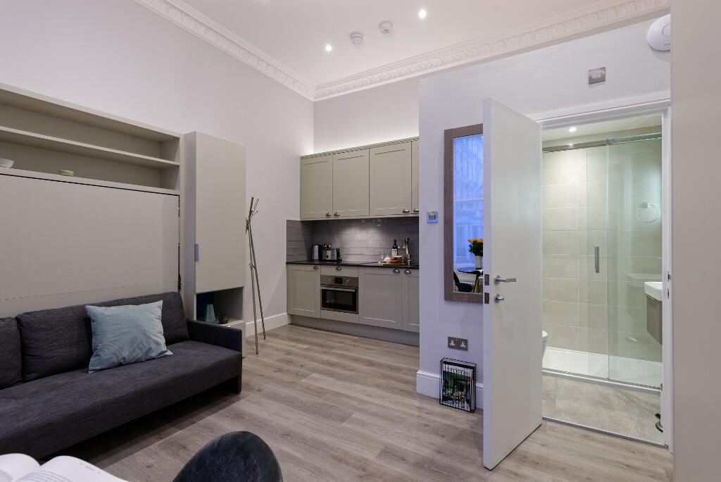 Studio flat for rent