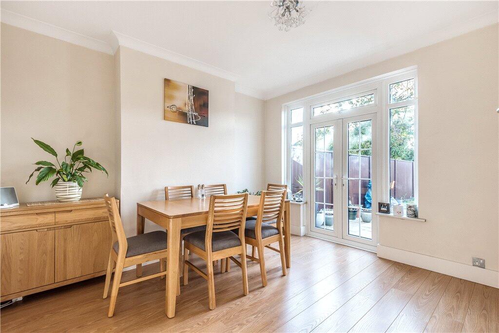House in London - View 5