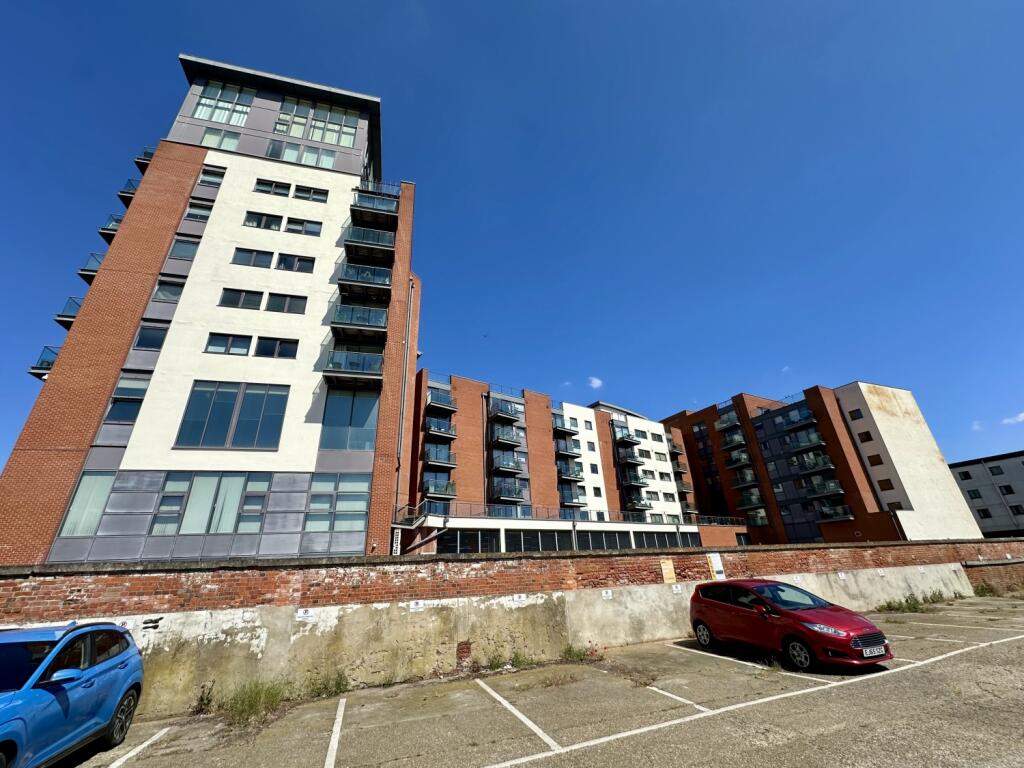 Main image of property: Neptune Marina, 1 Coprolite Street, Ipswich Waterfront