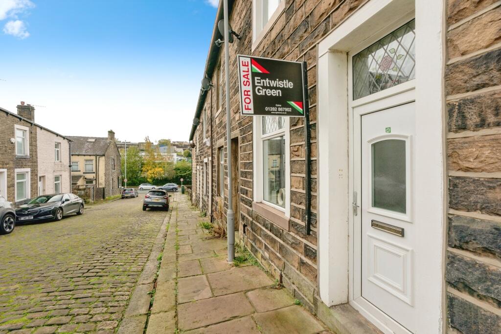 House in Pendle, Colne - View 2