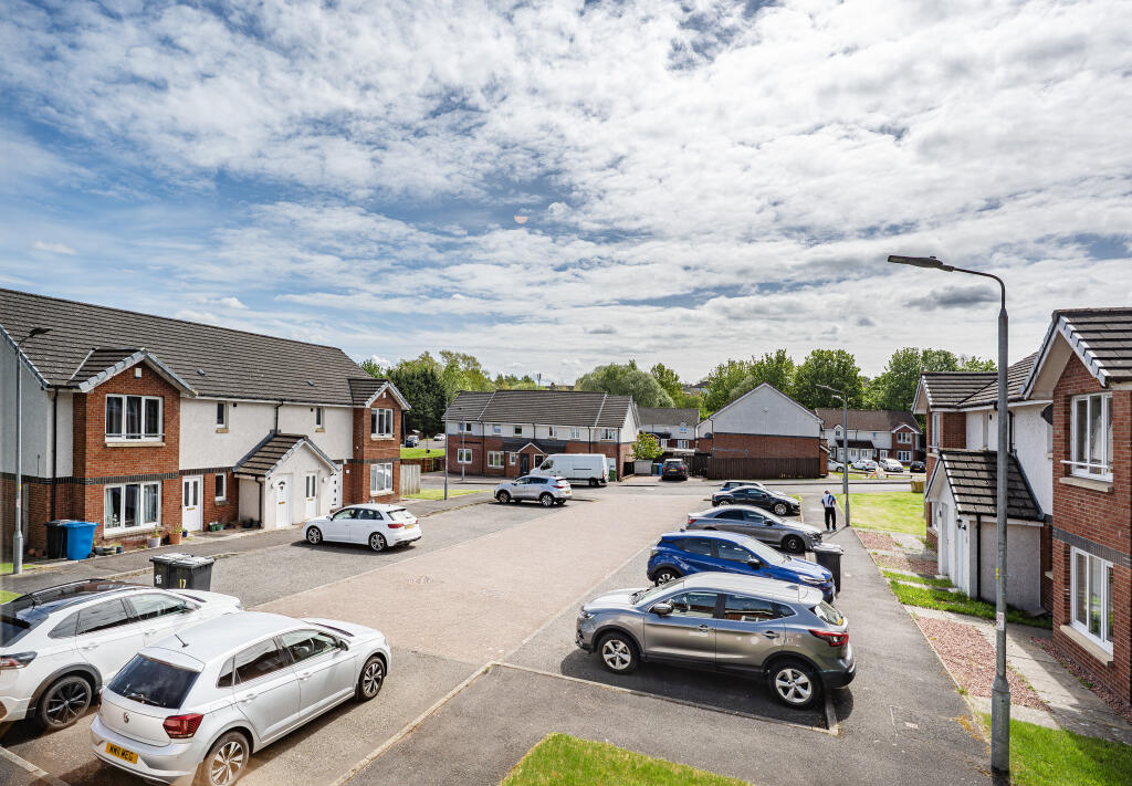 Apartment in Cambuslang, Kirkhill - More