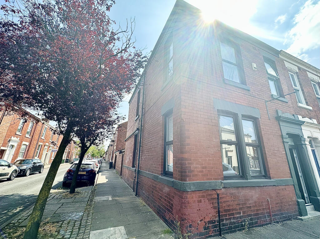 4-bed other on Eldon Street,  Preston, PR1, £275,000