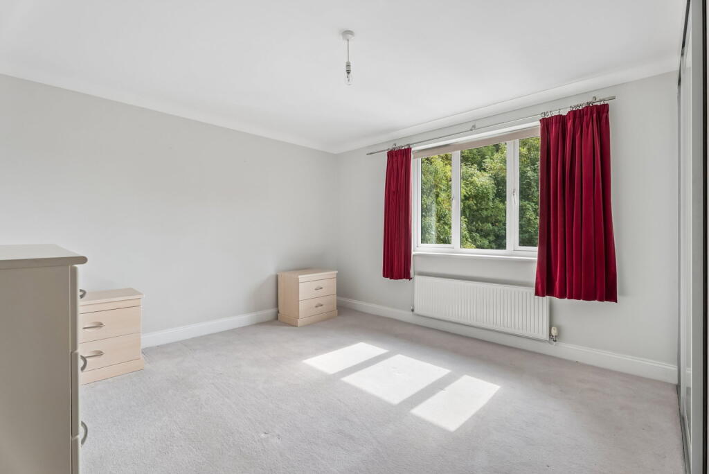 Apartment in Watford - More