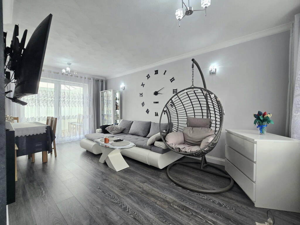 House in Northampton - View 2