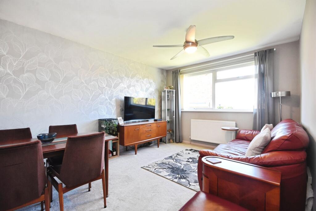 Main image of property: Tern Way, Brentwood