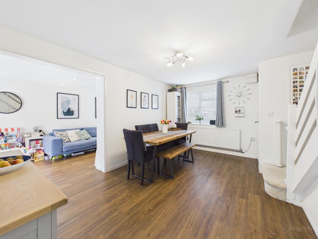 House in Tylers Green, Totteridge - View 5