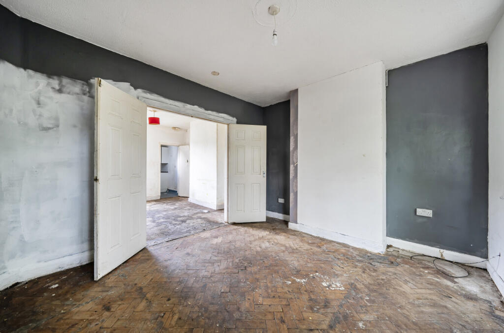 Frank Webb Avenue, Crewe, Cheshire - View 3