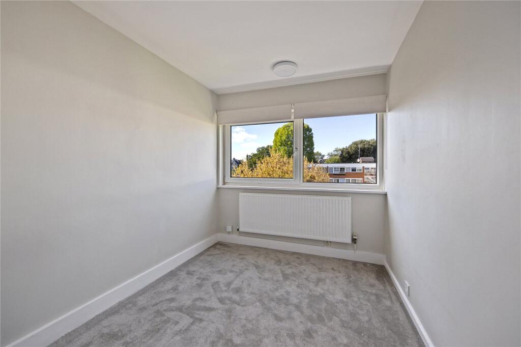 Apartment in London - View 5