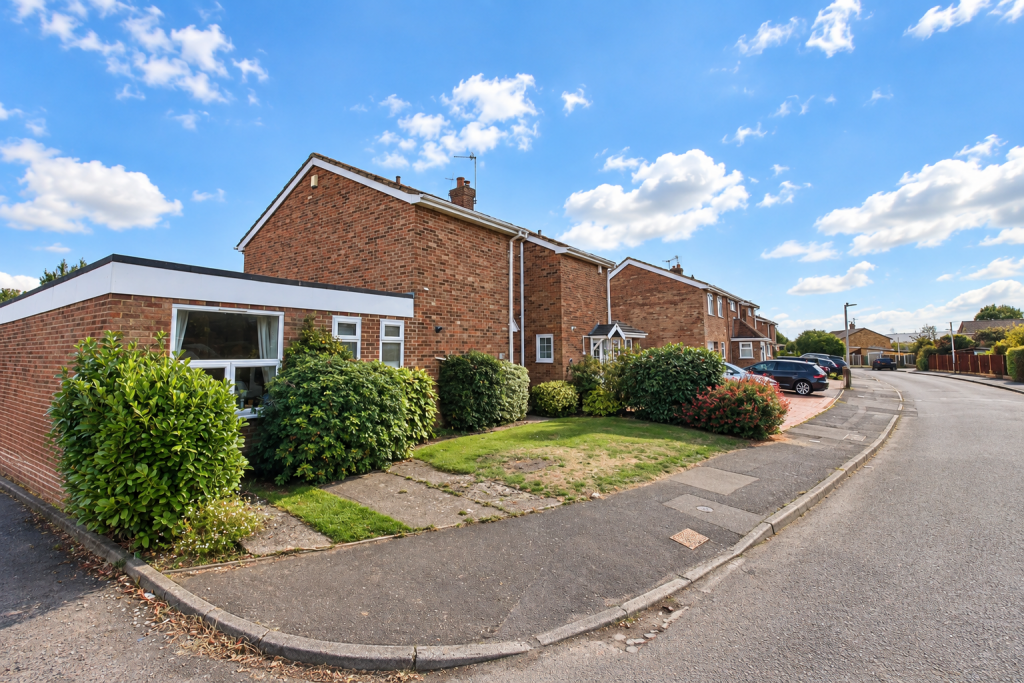 Main image of property: Swallow Road, Larkfield, Aylesford, ME20 6PZ