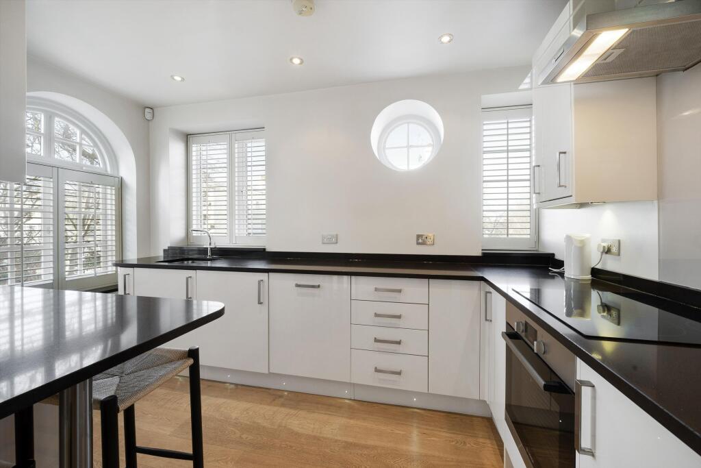 Apartment in London - View 4