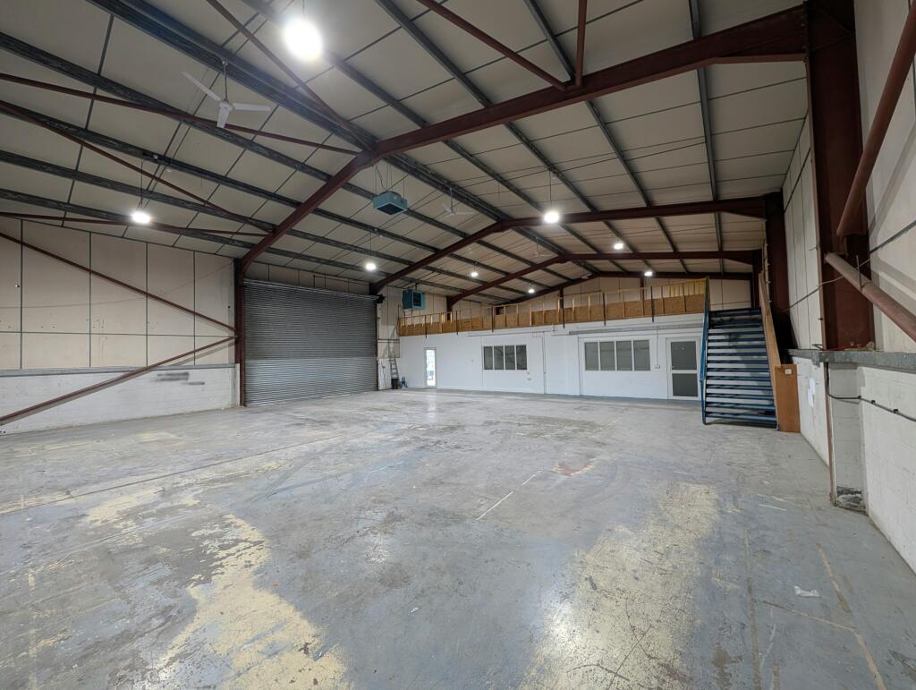 Denham Court Brunel Drive Newark (31).jpg