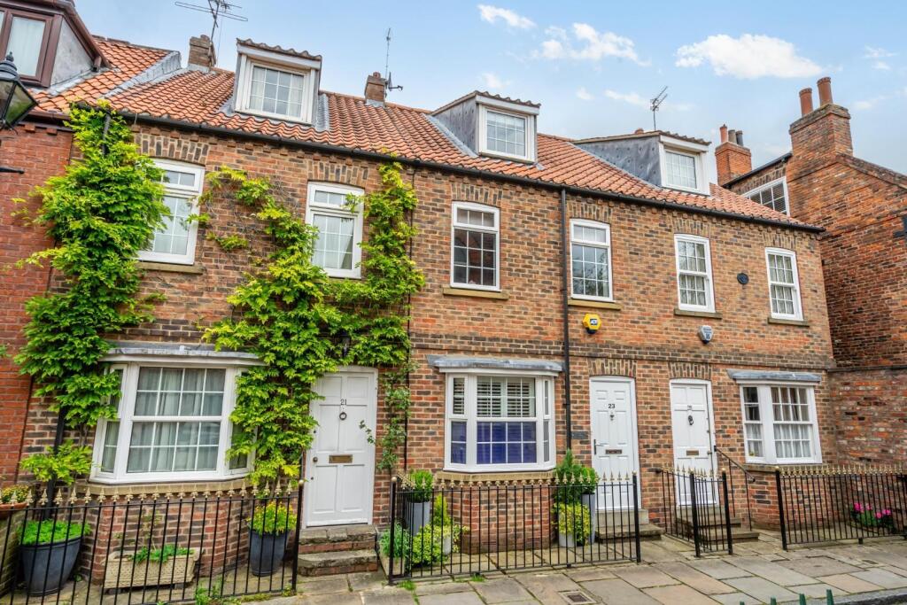 Main image of property: Cherry Tree View, Spen Lane, York City Centre, YO1 7BS