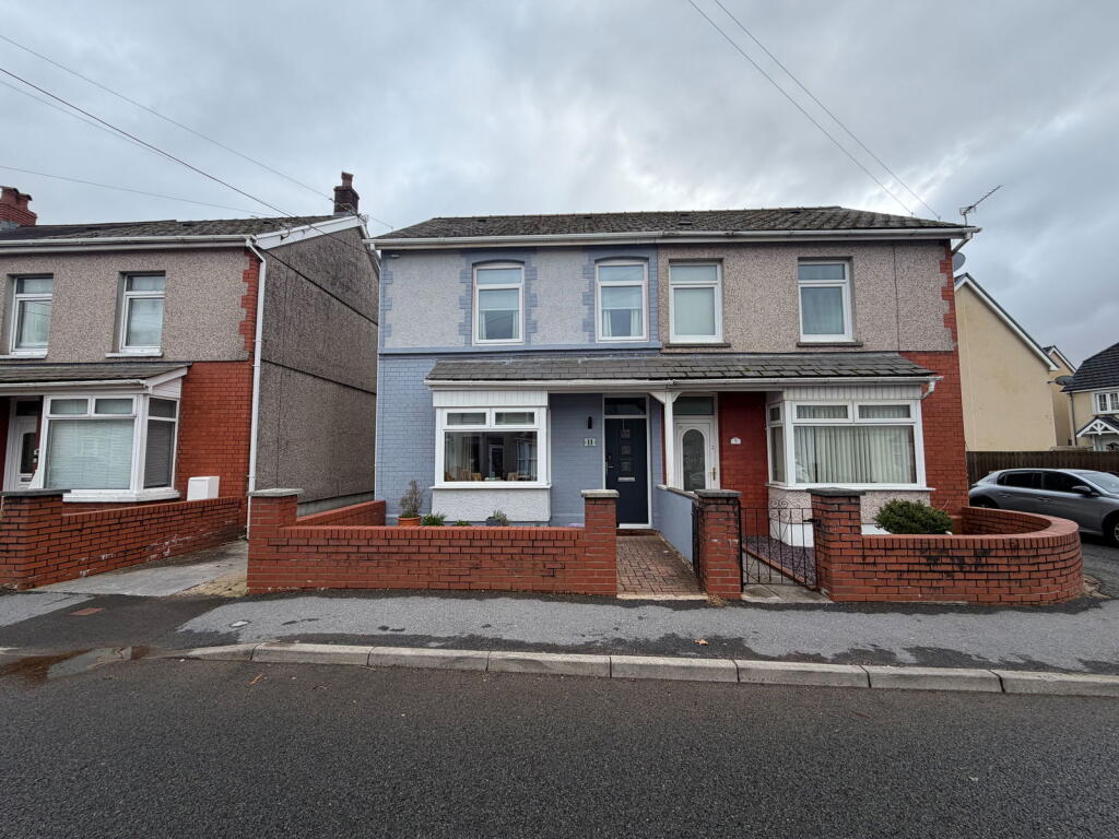 Main image of property: Bonllwyn, Ammanford, SA18 2EF