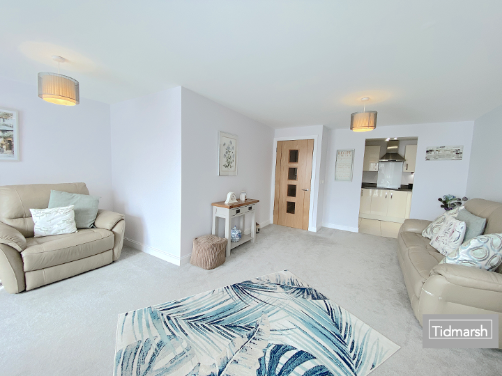 22 Brindley Gardens, Codsall WV8 1FL photo 4