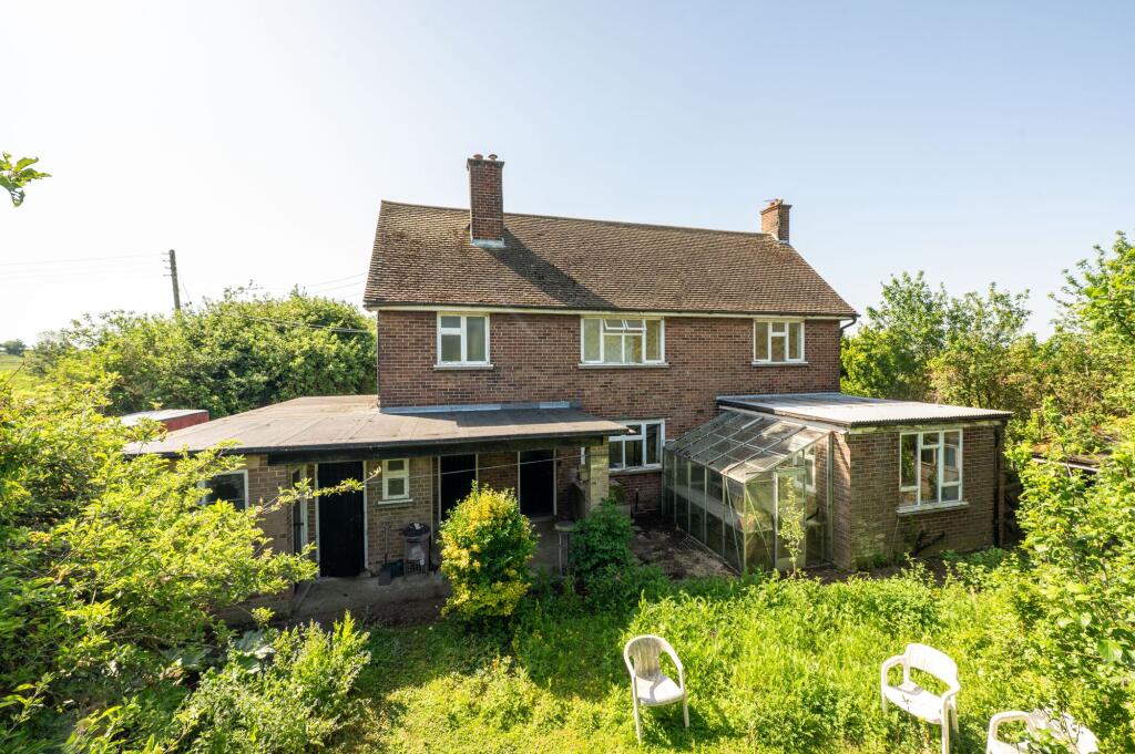 House in North Crawley, City of Milton Keynes - View 3